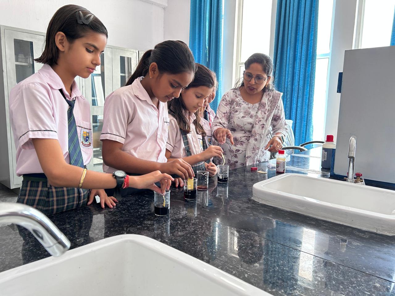 Lipin International School, Attitka (Sunari), Tauru
